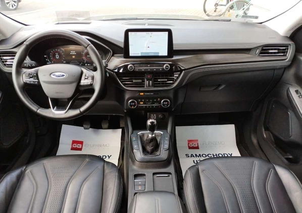Ford Kuga cena 114900 przebieg: 71988, rok produkcji 2021 z Poznań małe 742